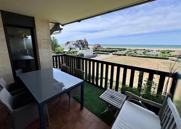 - Beautiful With Sea View Appartement