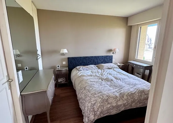 - Beautiful With Sea View Appartement